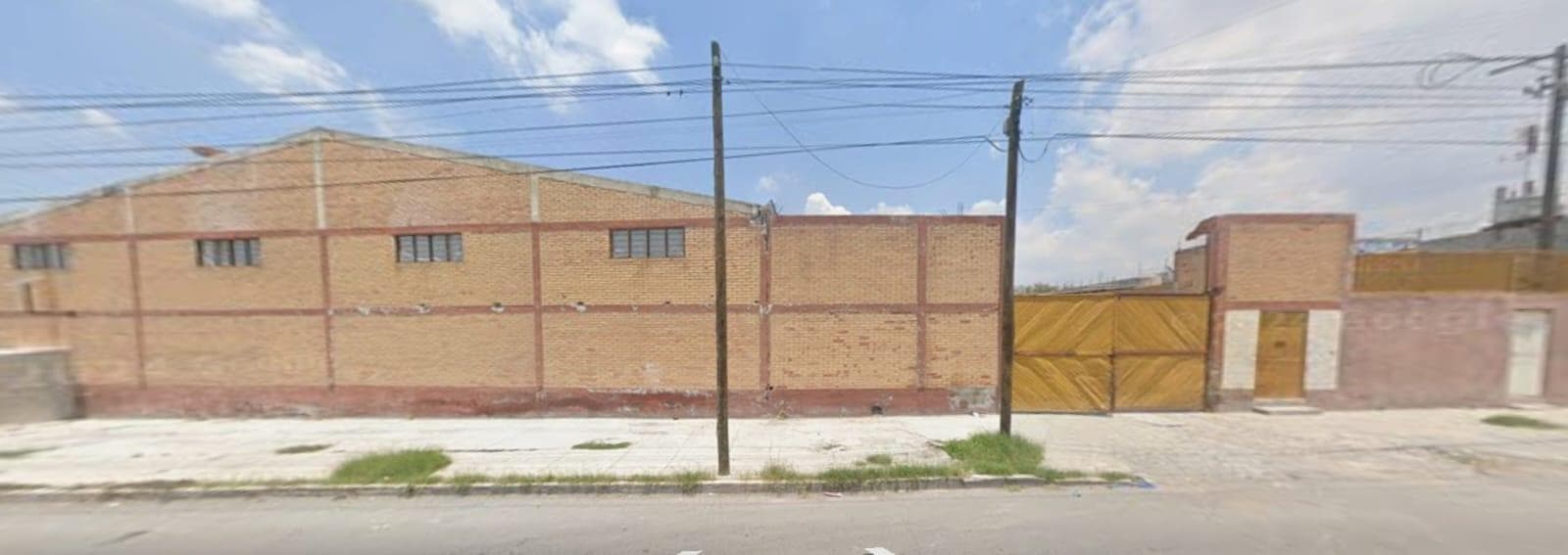 Se VENDE Nave Industrial - 1