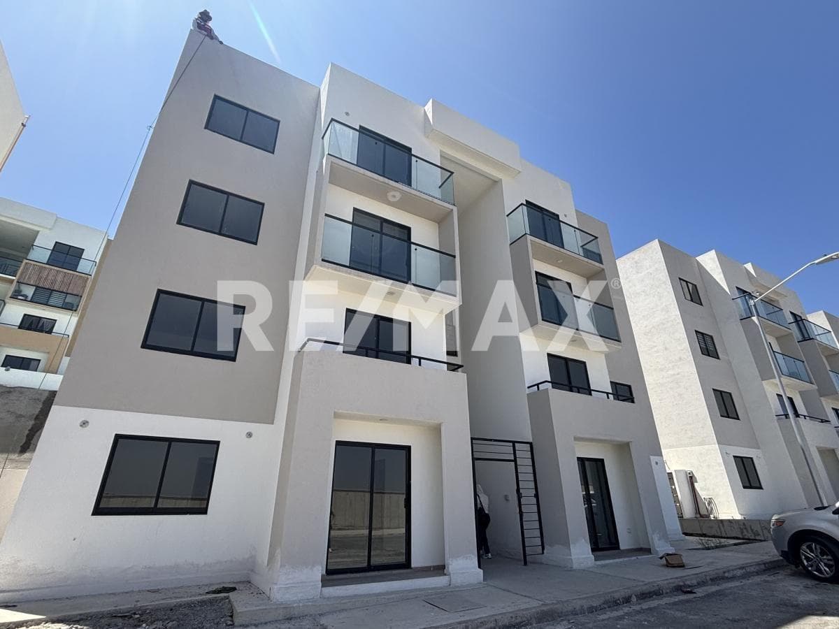 Departamento en Venta en Vizcaino Residencial, Rosarito - 1
