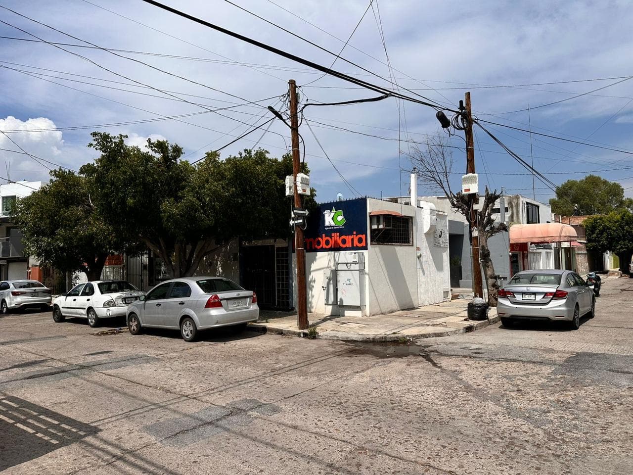 LOCAL COMERCIAL EN VENTA EN COL. JARDIN - 1