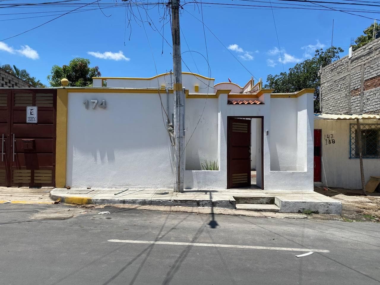 Oficina y Bodega en calle Rafael Balbuena - 1