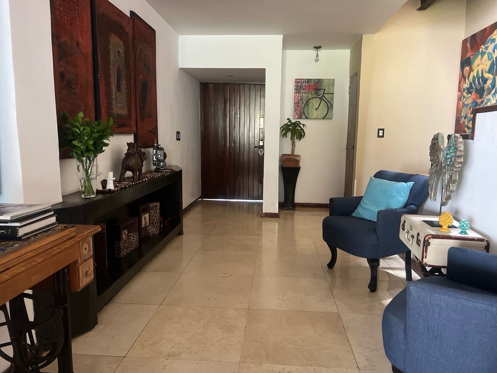 Casa en venta en San Jerónimo Lídice, jardín, calle cerrada - 1