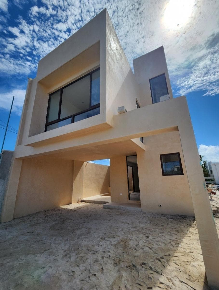 VILLA EN VENTA CON VISTA AL MAR UBICADA EN SAN BENITO DZEMUL - 1