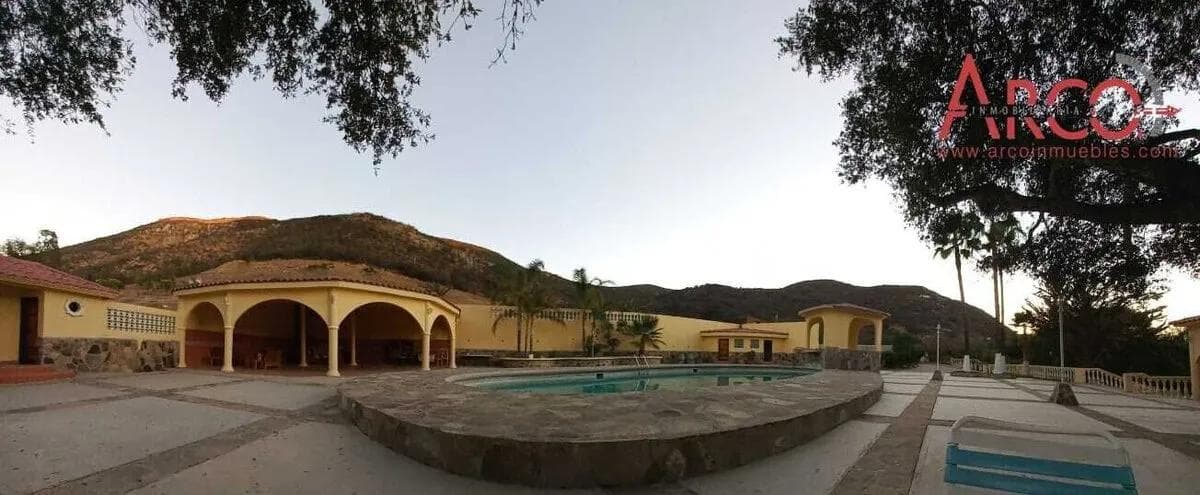 QUINTA EN VALLE DE GUADALUPE - 1
