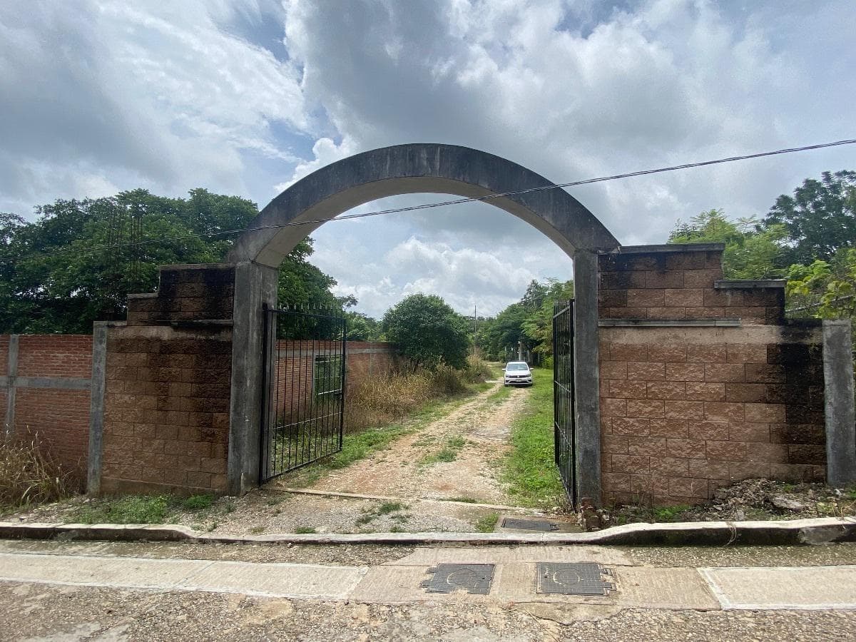 Se VENDE terreno en Privada Campestre "San Jacinto" cerca de La Cruz del Llano - 1