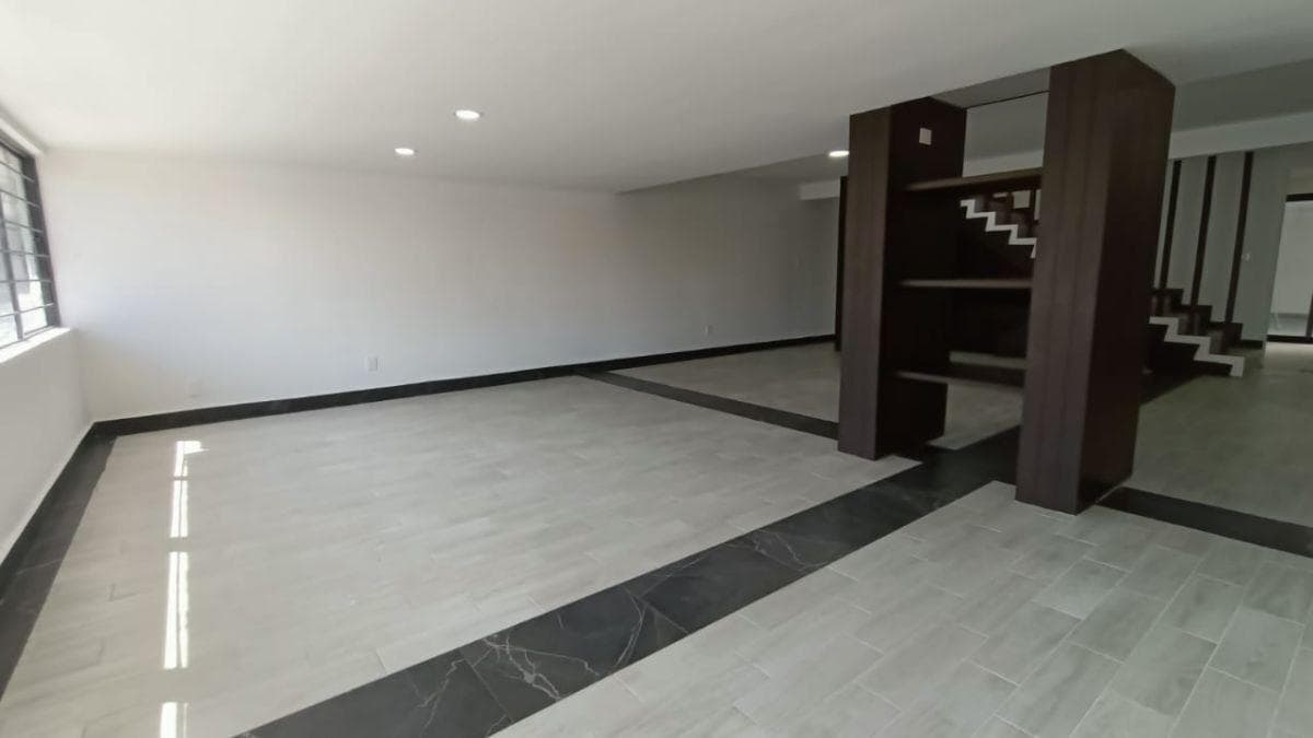 Estupenda casa en Boulevares, propia oficina silenciosa, Terreno 170 m2 Const. 337 m2, 4 recámaras, 5 baños 2 autos - 1