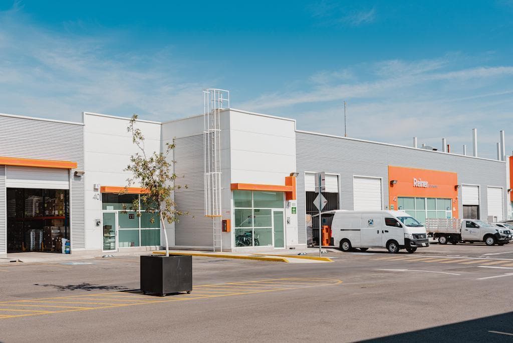 356 m² Renta Bodega JGN Sendero Ubicación Estratégica y Seguridad 24/7 - 1