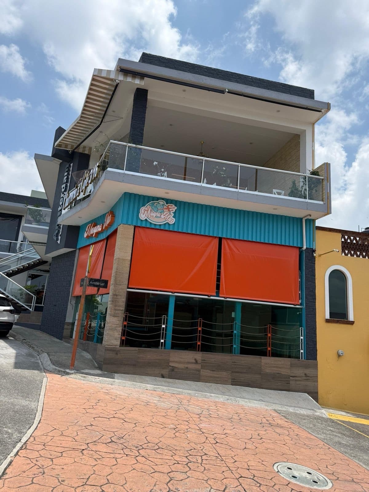 Local - Fraccionamiento Residencial Monte Magno - 1