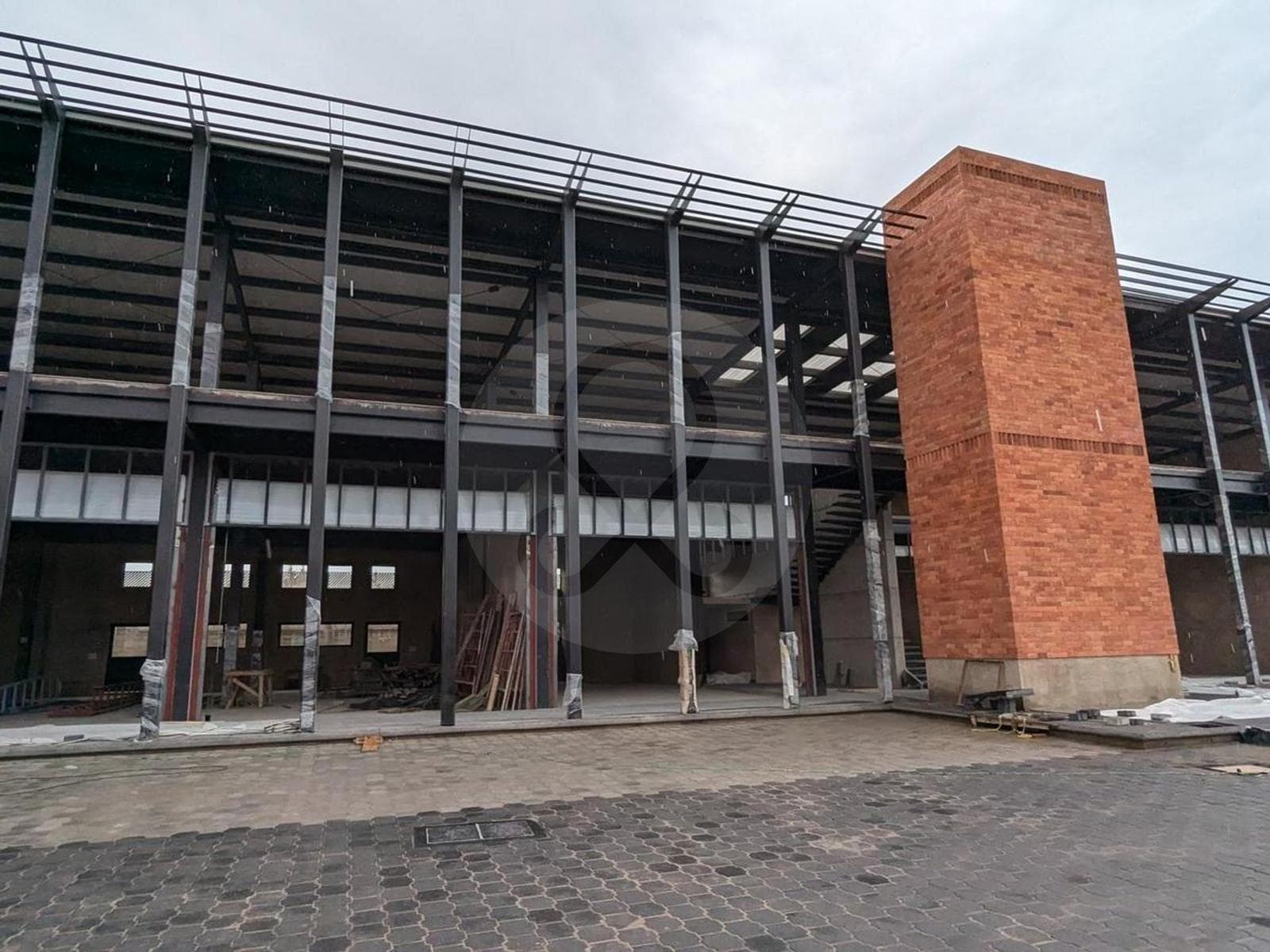 Renta de Locales Dentro de Plaza Comercial Nueva en Metepec - 1