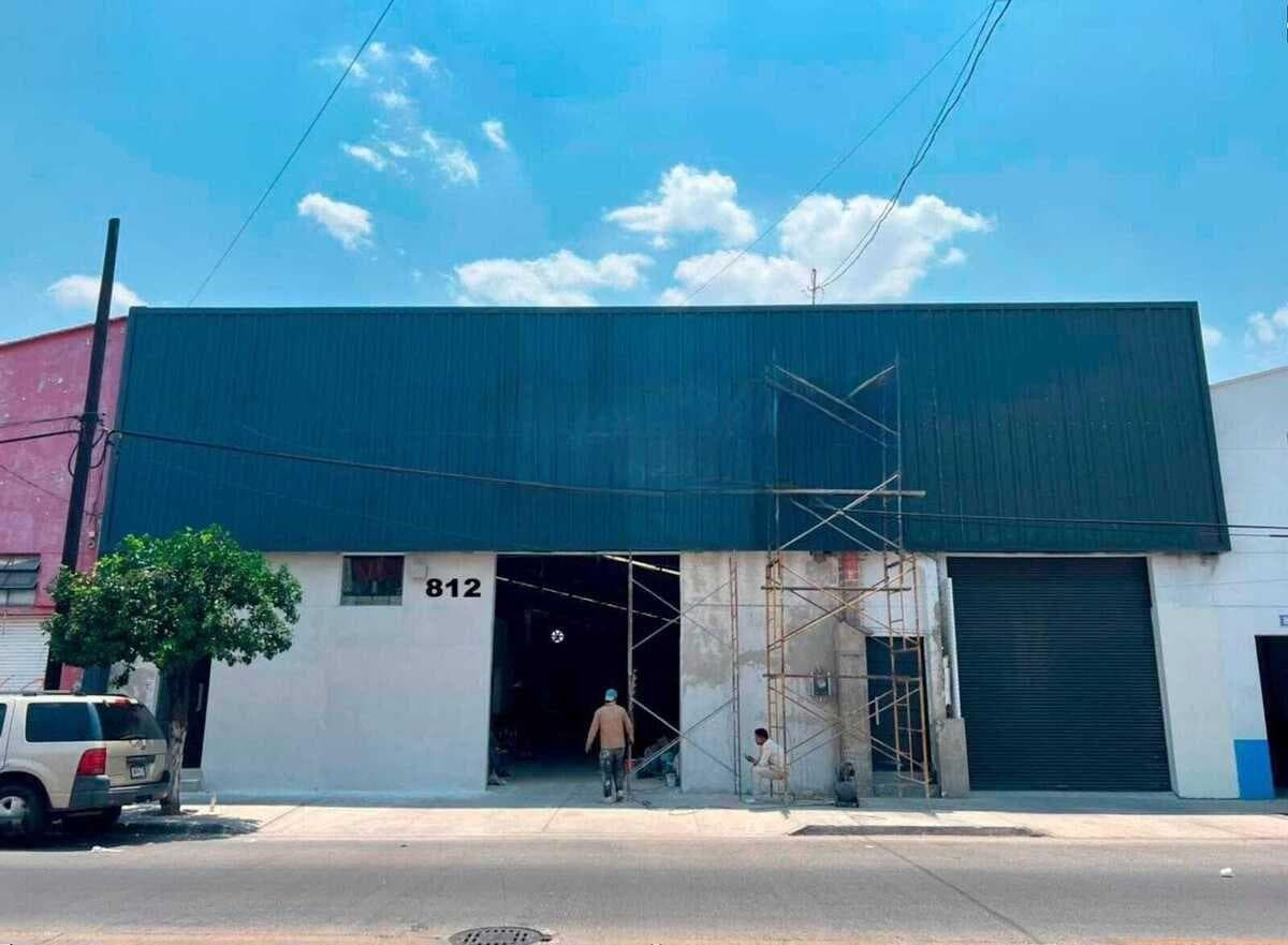 Amplia Bodega en Renta sobre avenida muy transitada Guadalajara - 1