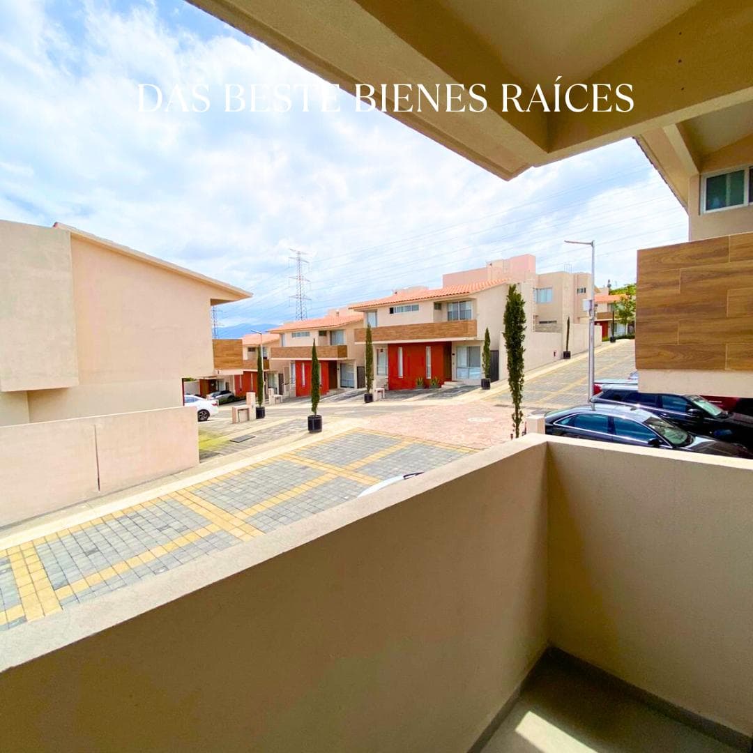 Casa en Residencial Lago Esmeralda - 1