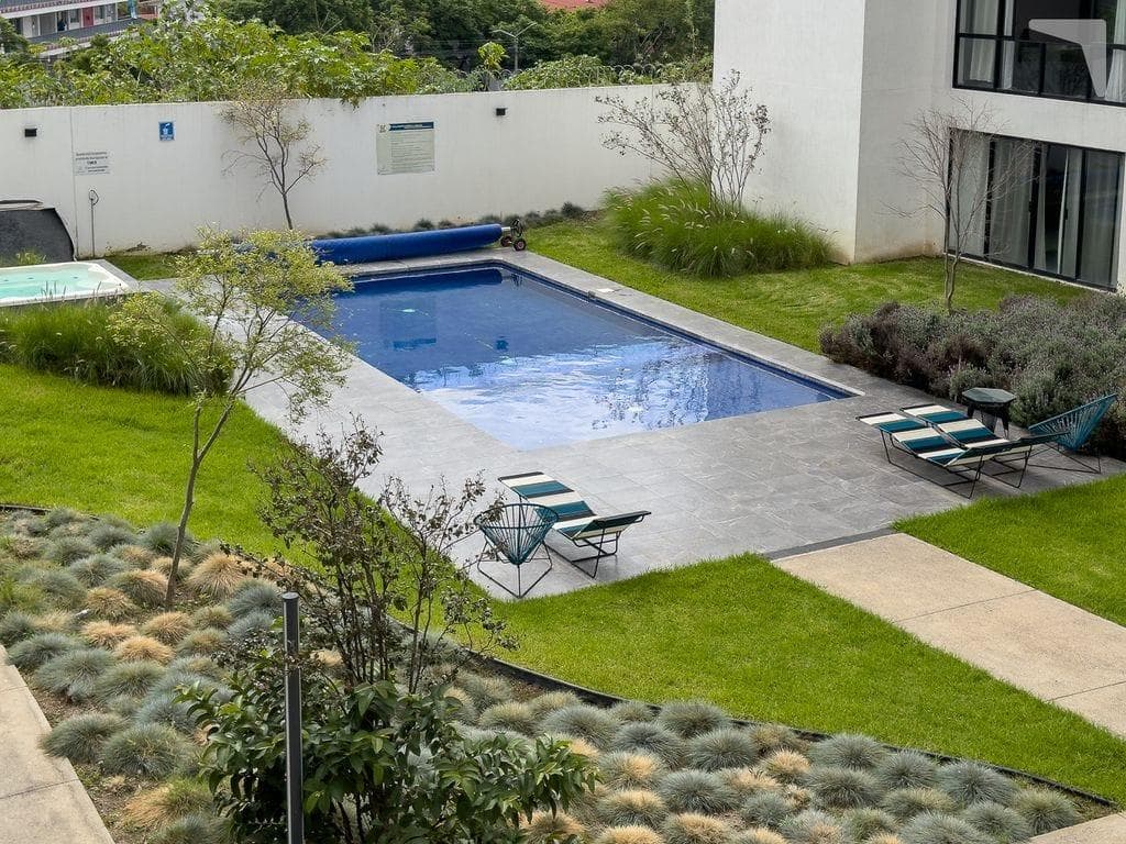 Condominio de Lujo, $2´390,000, Departamento 2 Recamaras, dentro de Perif, pocos minutos del Iteso - 1