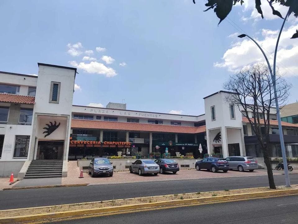 VENTA DE PLAZA COMERCIAL LAS FUENTES EN LA PURÍSIMA METEPEC - 1