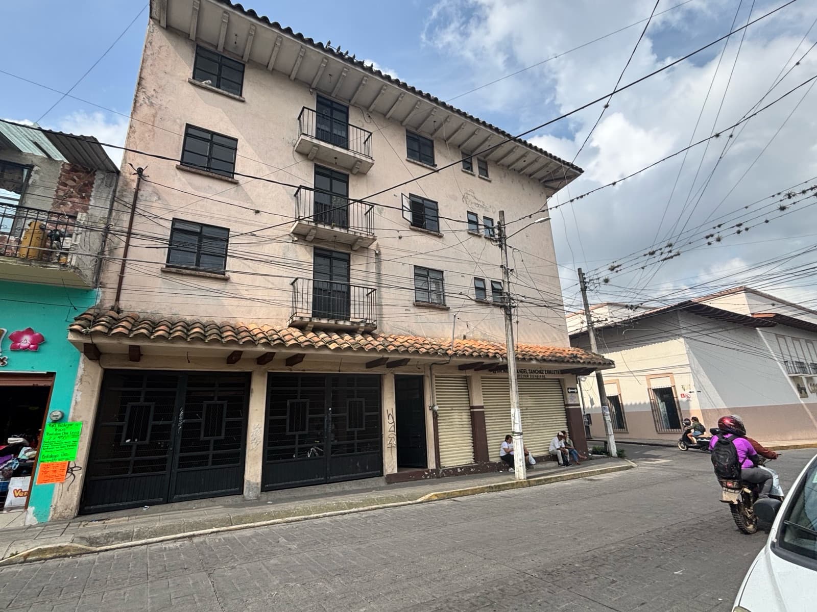 Edificio Comercial - Coatepec - 1