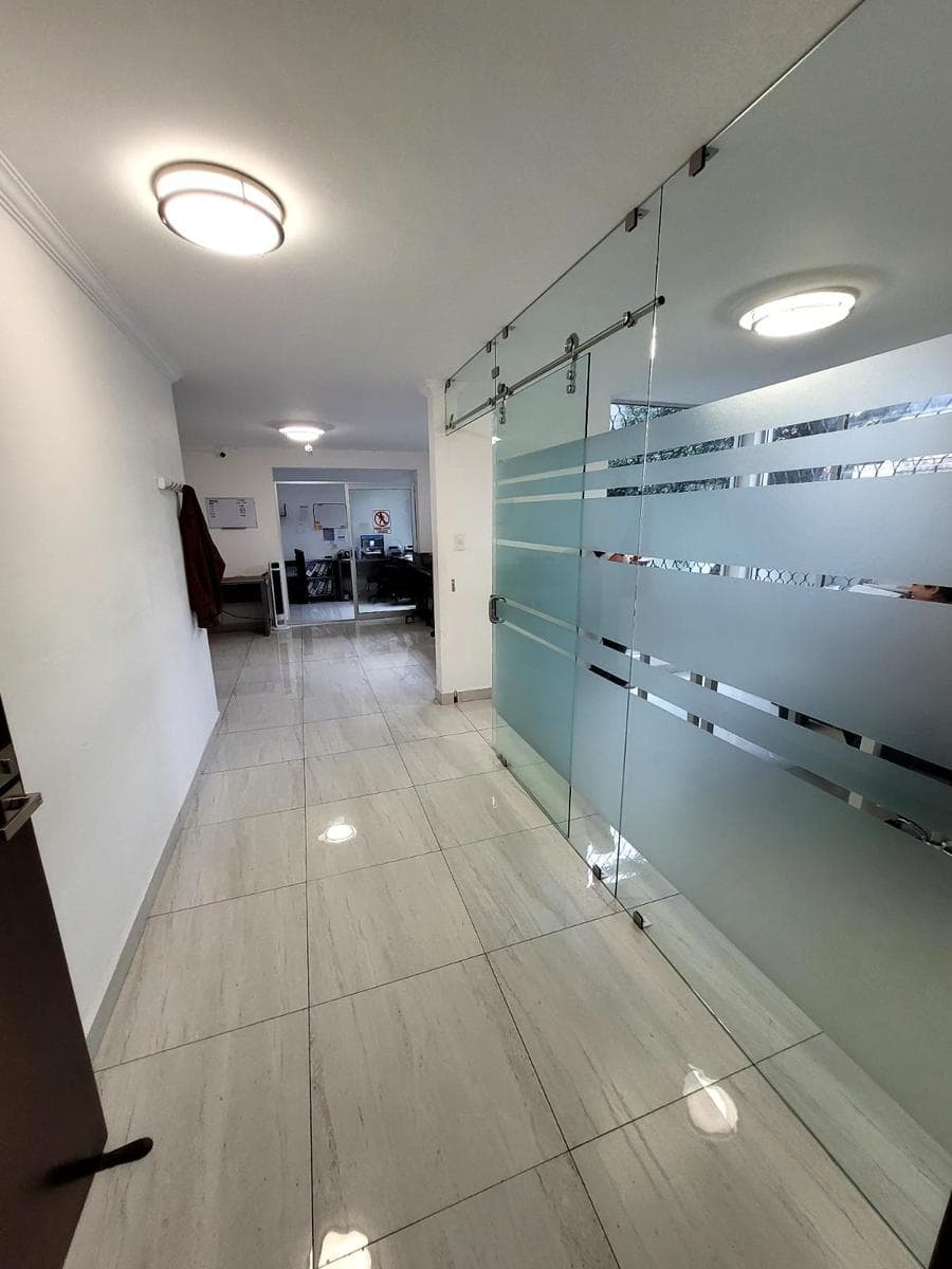 Oficinas en venta en Jardines del Moral, León Gto. - 1