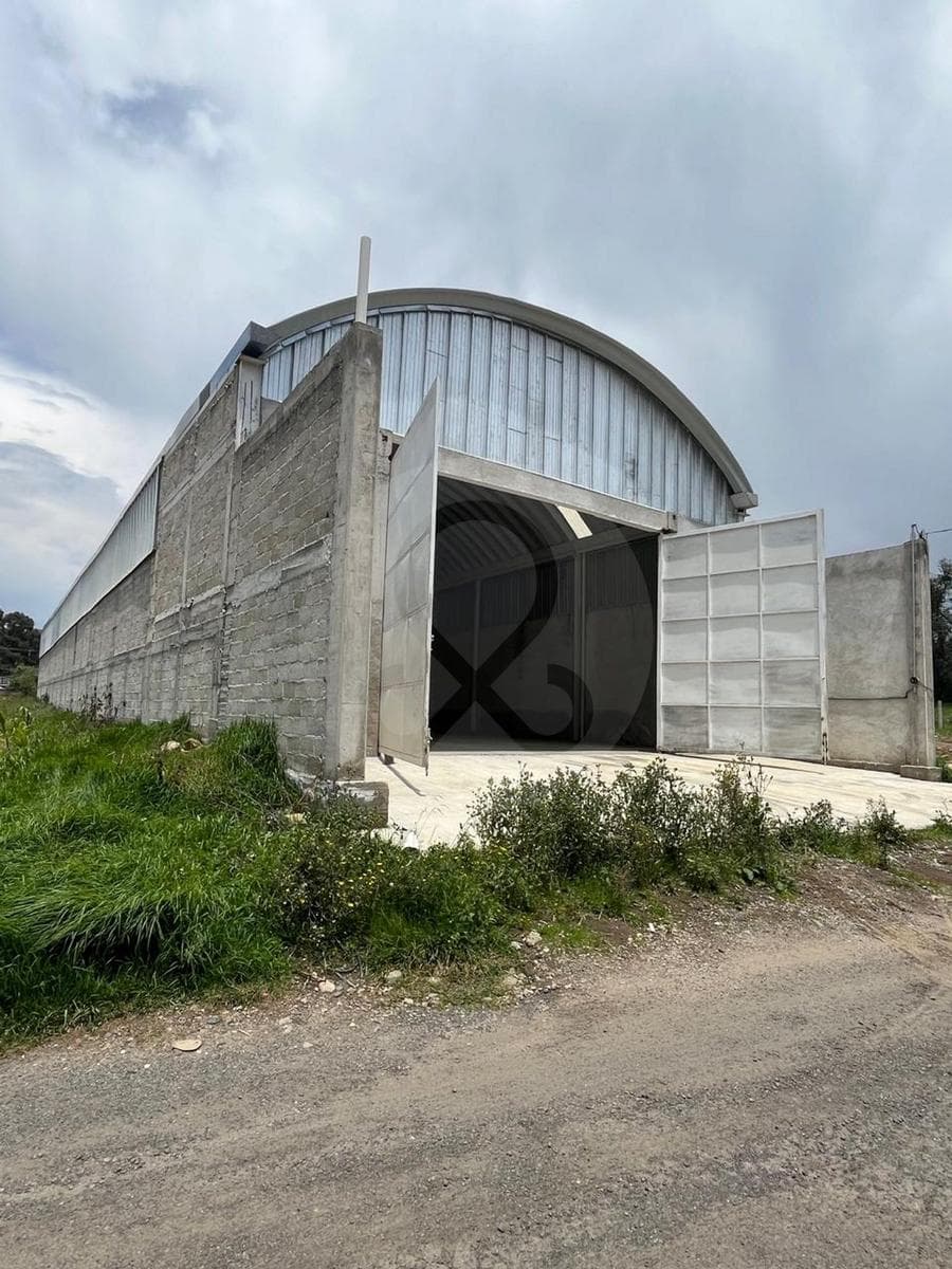 BODEGA NUEVA EN RENTA EN OCOYOACAC - 1