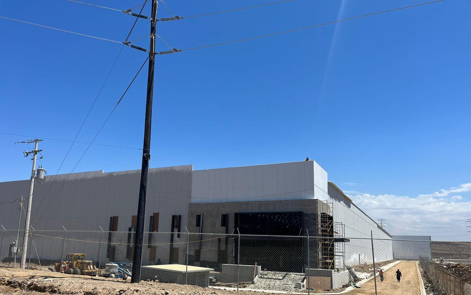NAVE INDUSTRIAL EN RENTA DE 19,220 M2, EN ROSARITO, BAJA CALIFORNIA - 1