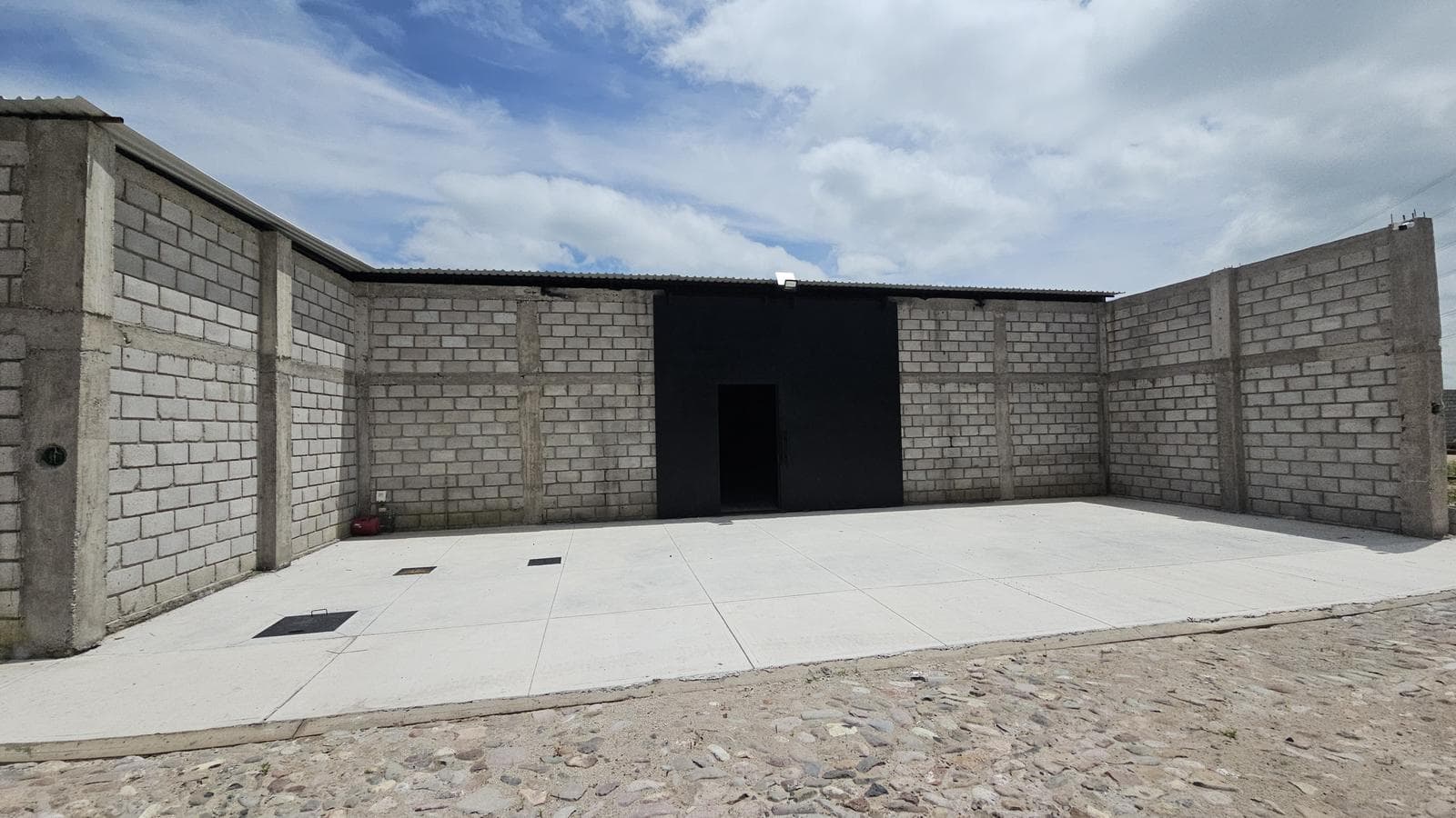 BODEGA EN VENTA EN LOS CUES QUERETARO - 1