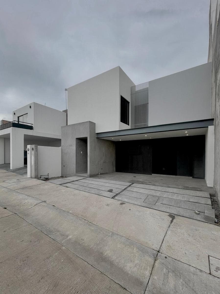 Casa en VENTA EN PRIVADA FORJA REAL - 1