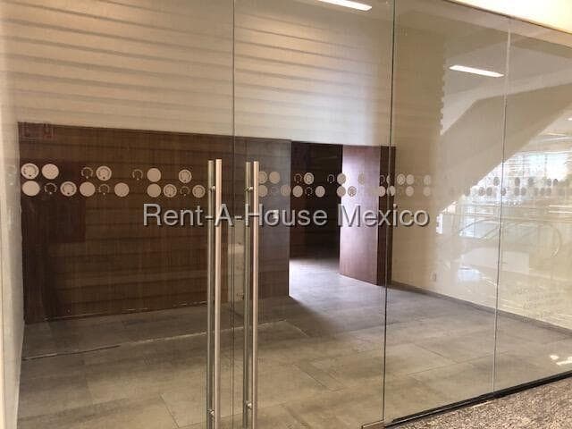 Local Comercial en Renta en Avenida Juan Salvador Agraz, Santa Fe Cuajimalpa RG 26-23. - 1