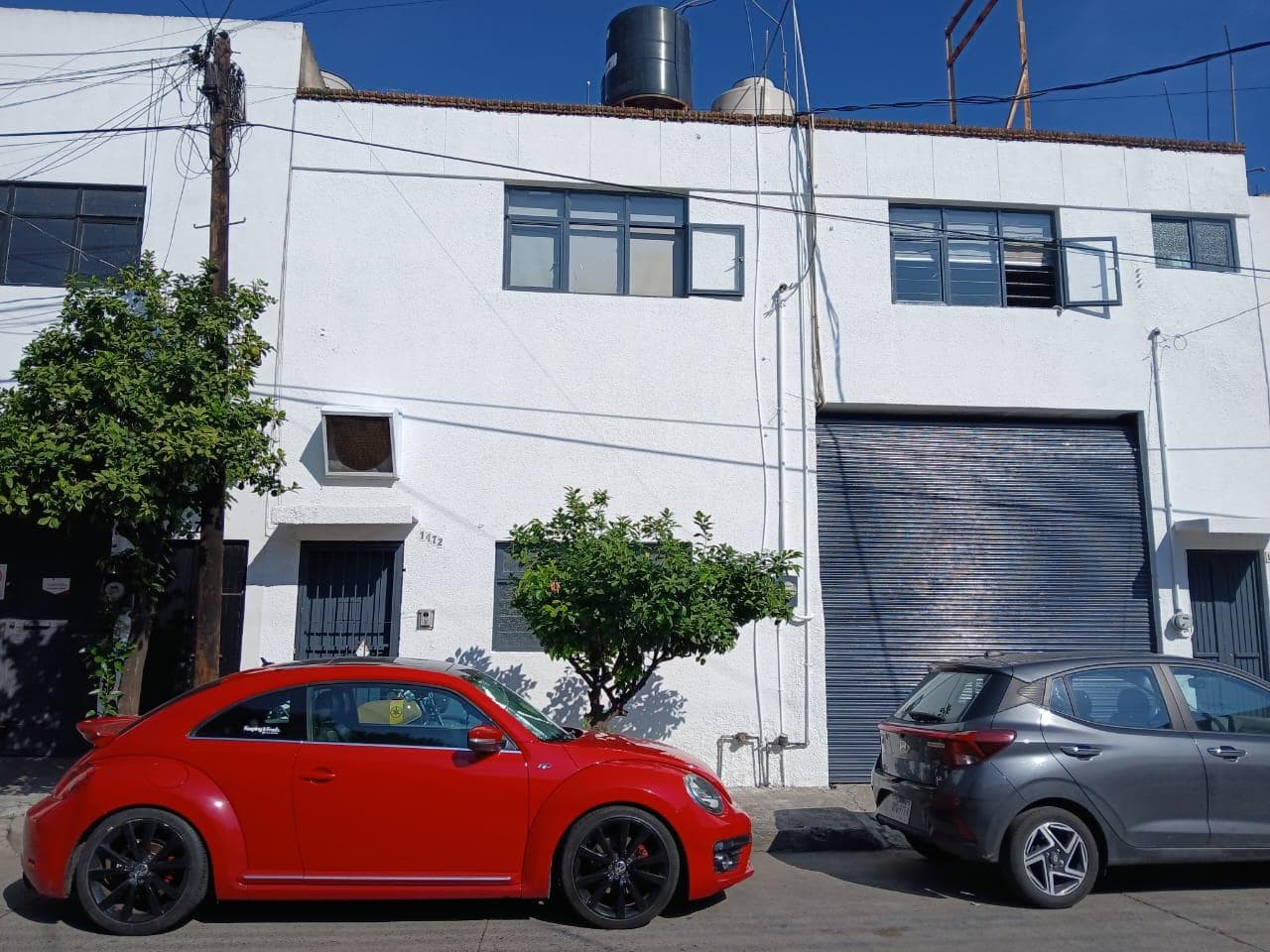 RENTA LOCAL CALLE MANGO, COL. DEL FRESNO - 1