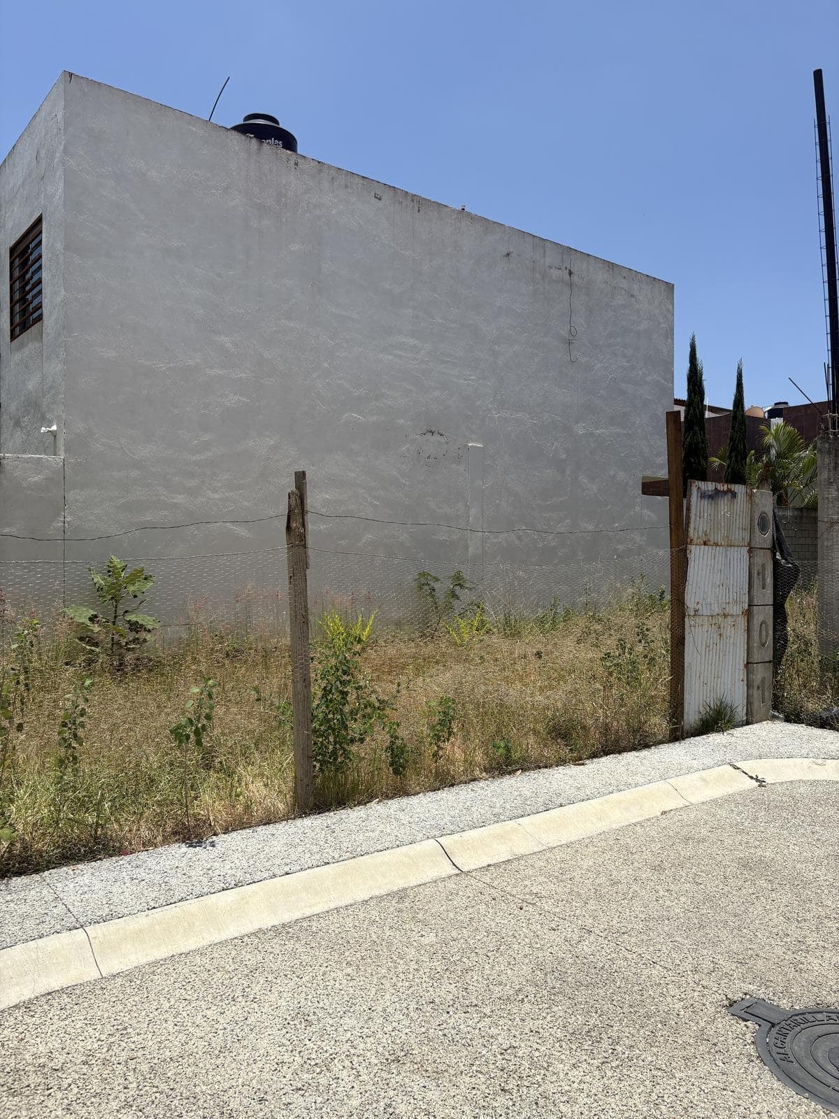 Terreno en Venta en Fraccionamiento Residencial - 1