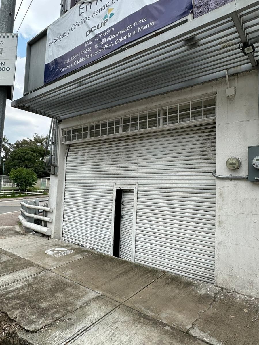 LOCAL COMERCIAL EN RENTA EN EL MANTE - 1
