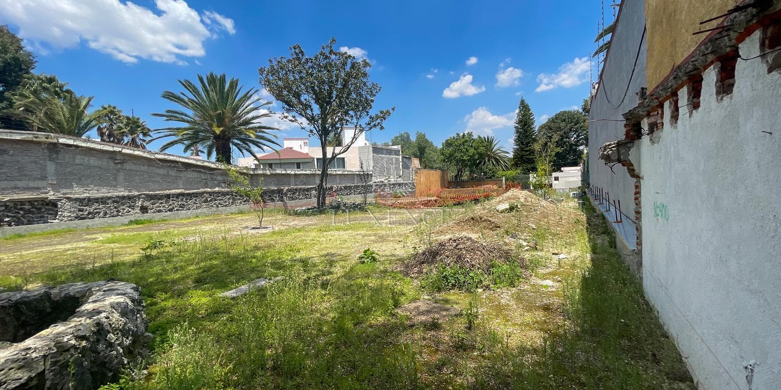 Terreno en Jardines del Pedregal en Venta - 1