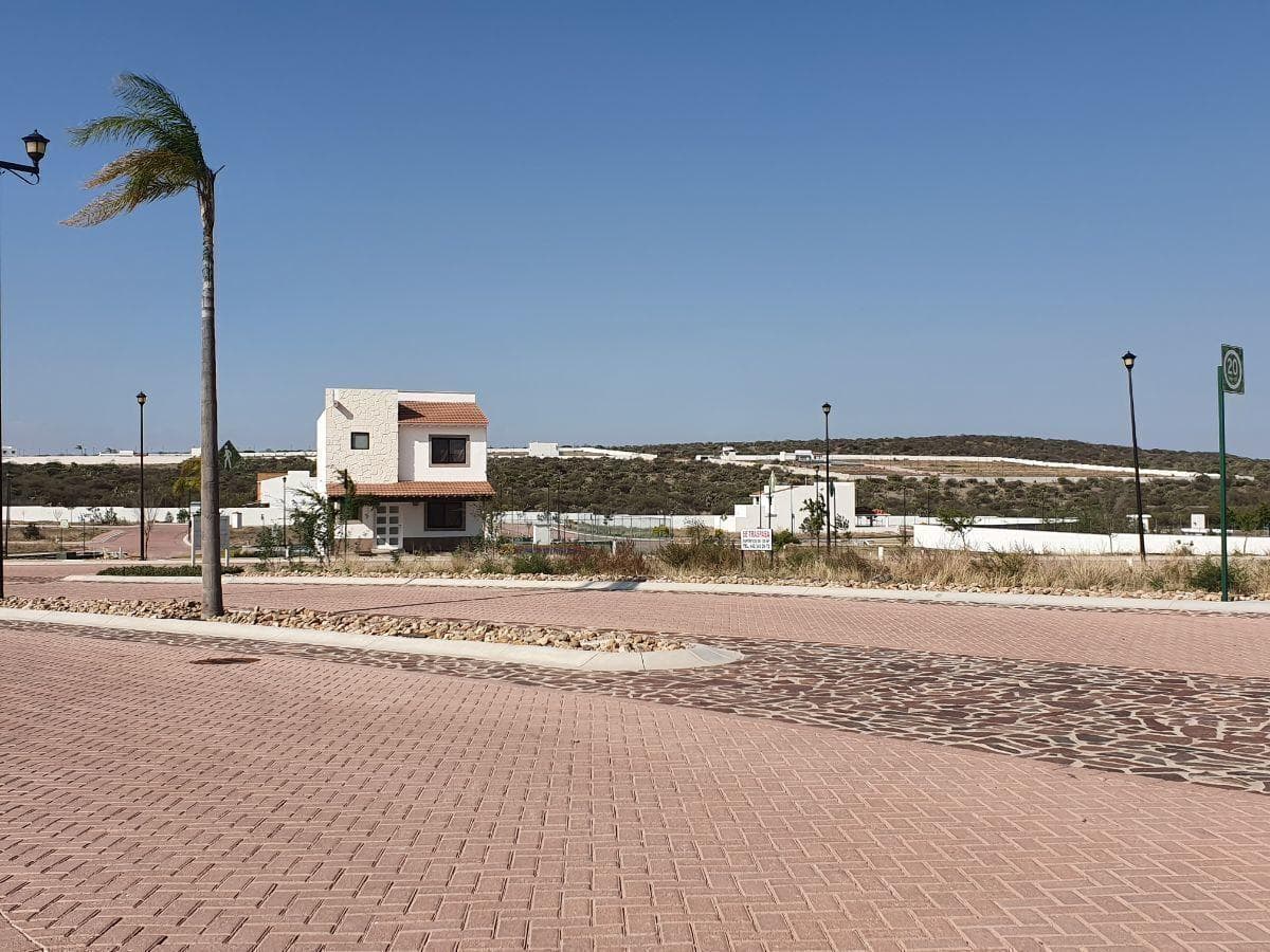 TERRENO EN VENTA EN CIUDAD MADERAS SUR ACEPTO PROPUESTAS - 1