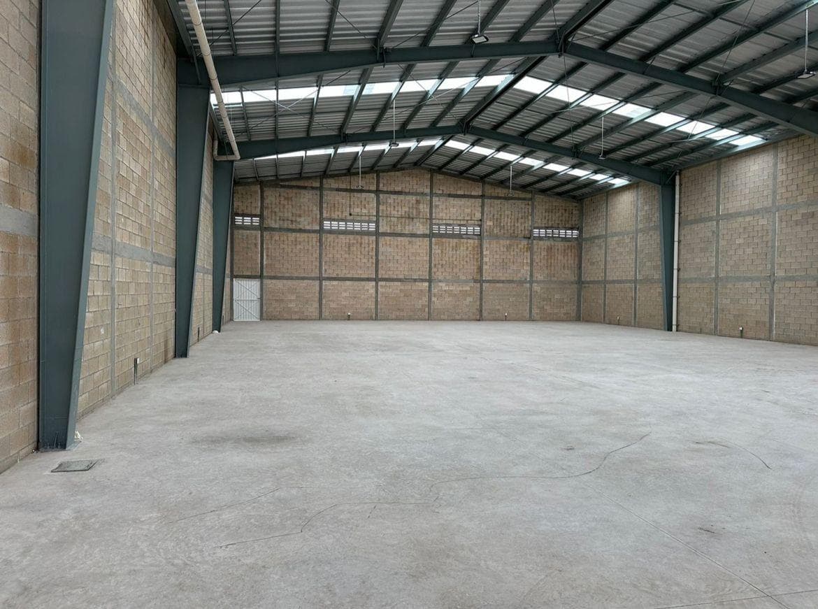 Bodega Industrial de 640 m² Cancún, Terreno de 800 m² – Ubicación estratégica - 1