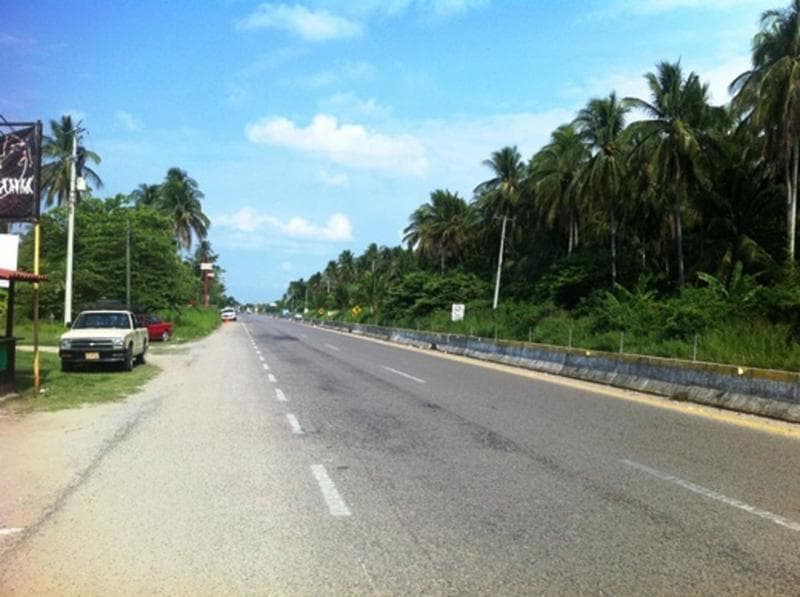 Terreno comercial por kaan Ceiba. - 1