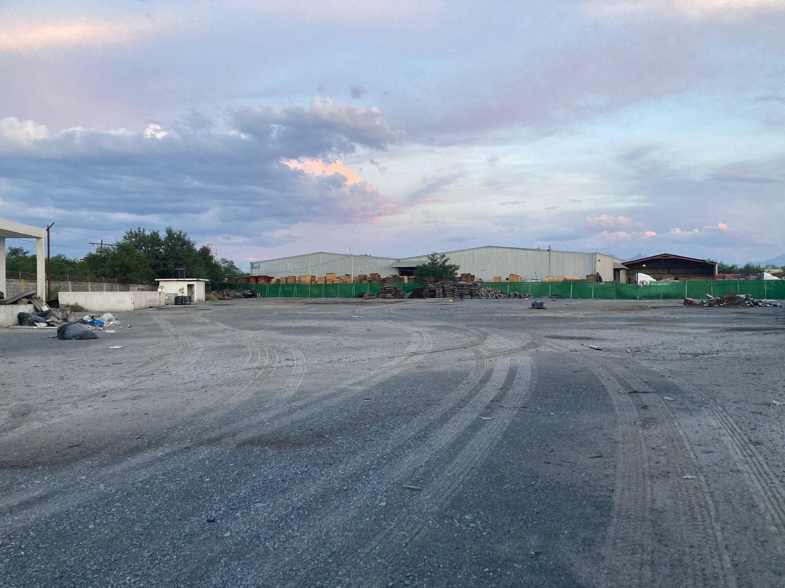 Terreno en renta de 6000 metros carretera Monclova Escobedo Nuevo León. - 1
