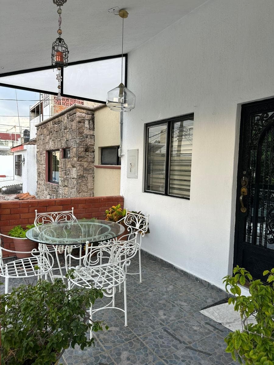 Renta Casa en Planta Alta – Col. Independencia Oriente - 1