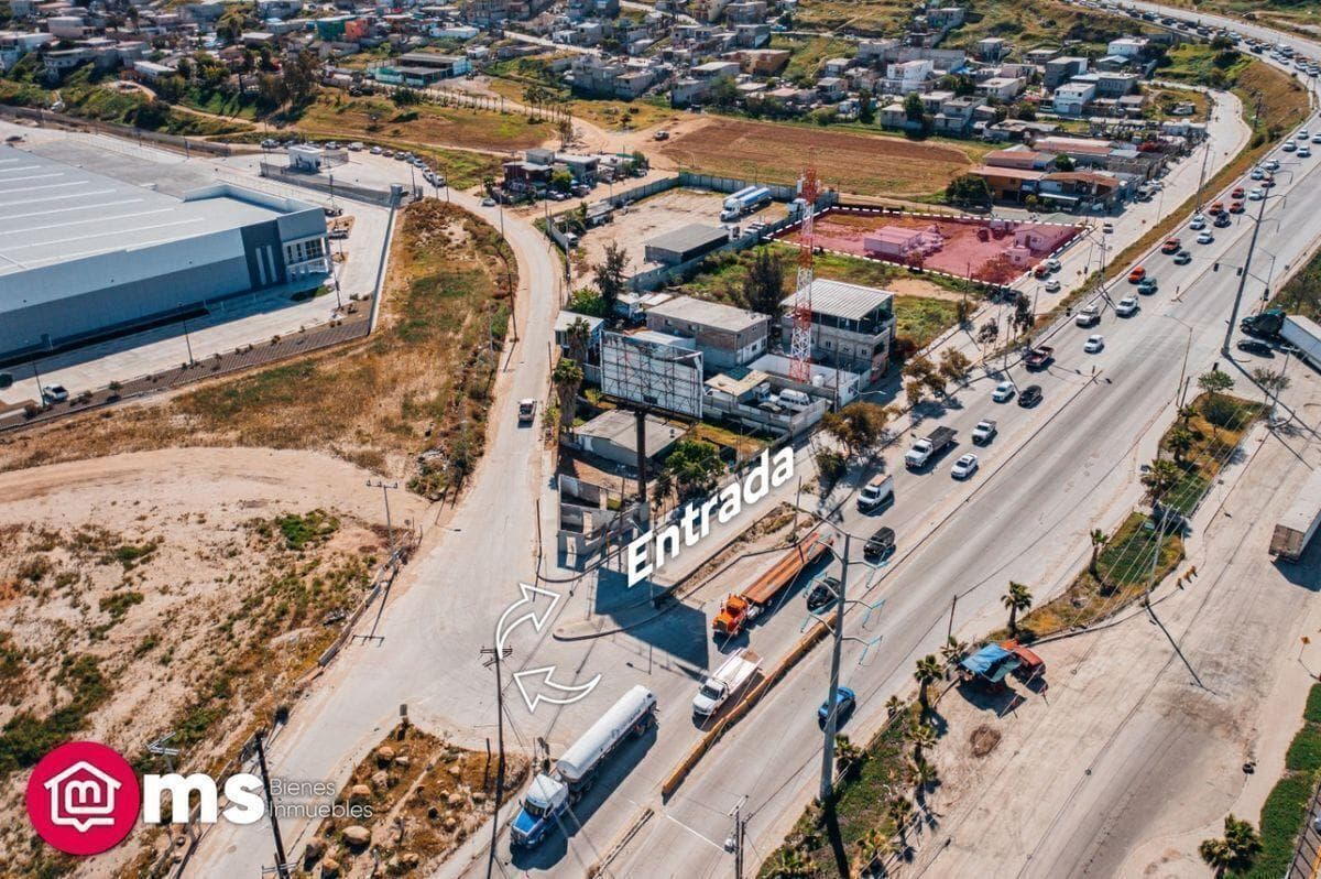 TERRENO CON OFICINAS EN RENTA EN BLVD TERAN TIJUANA - 1