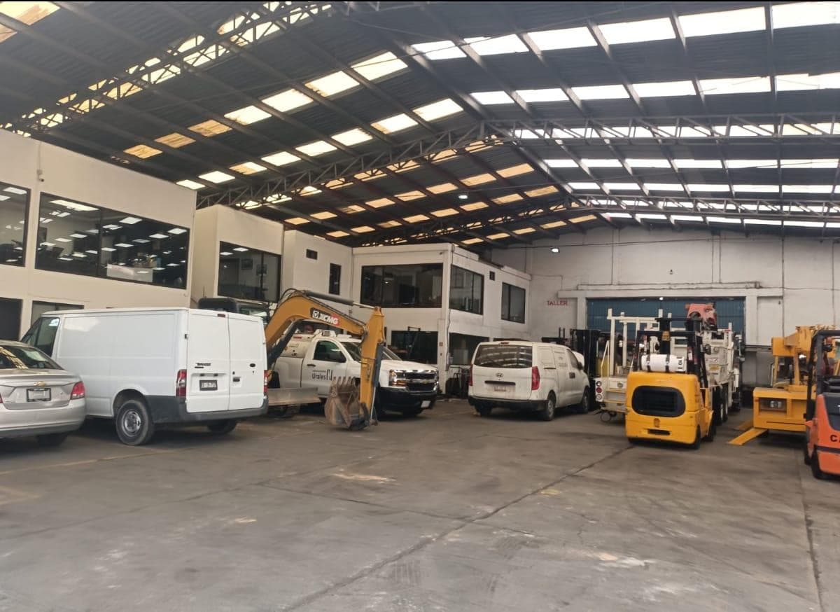Renta Nave Industrial 2000 m2, Toluca - 1