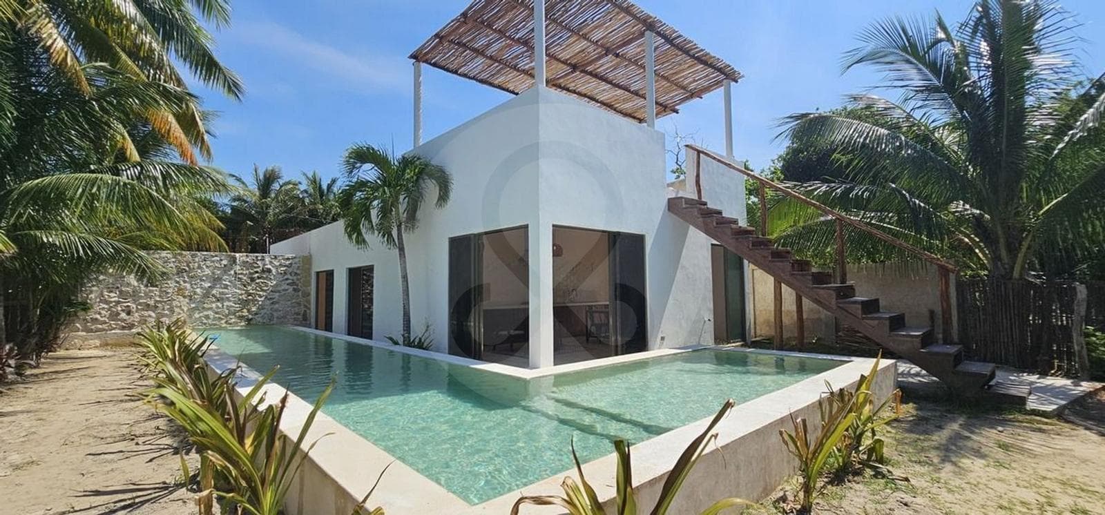 Casa Manglar en venta en el puerto de San Crisanto - 1