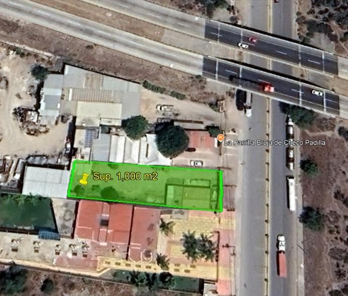 TERRENO EN RENTA A PIE DE CARRETERA HGO 30 ARCO NORTE SUP. 1,000 m2 - 1