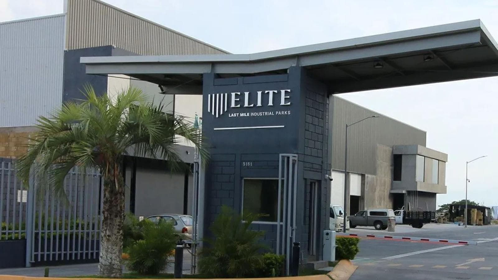 Bodega Industrial en Venta en Guadalupe N.L. - 1