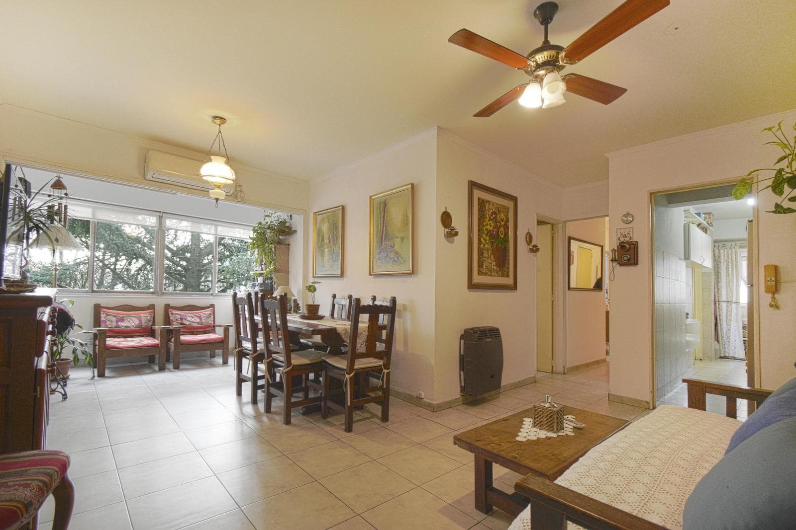 Venta departamento 4 ambientes con cocina y lavadero independiente en villa real - 1