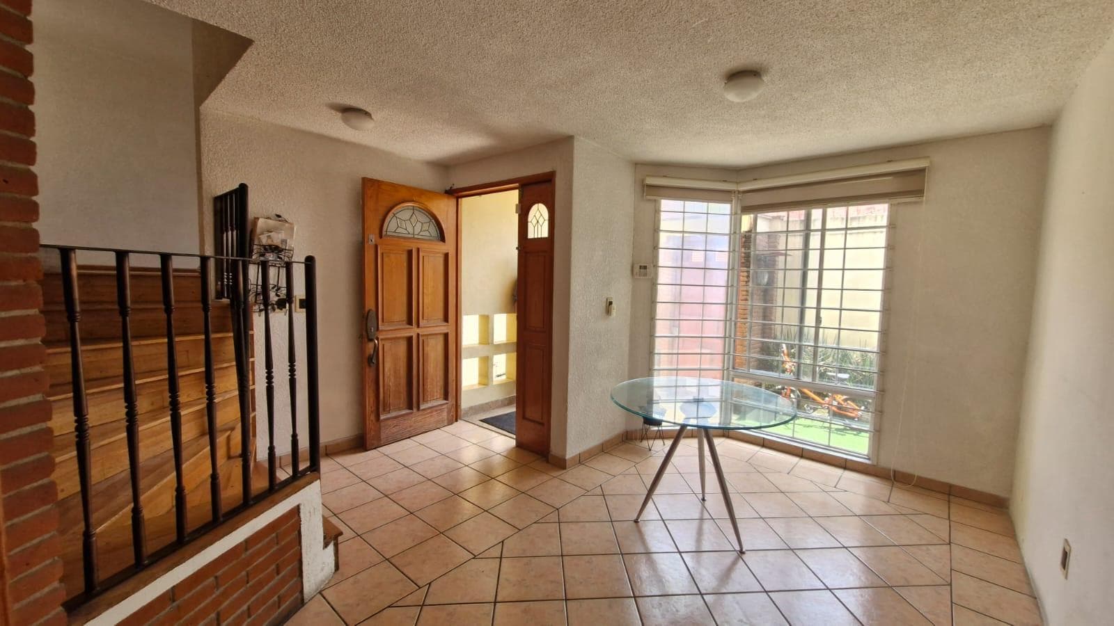 Excelente casa muy cerca de periférico y del Tec de Monterrey - 1