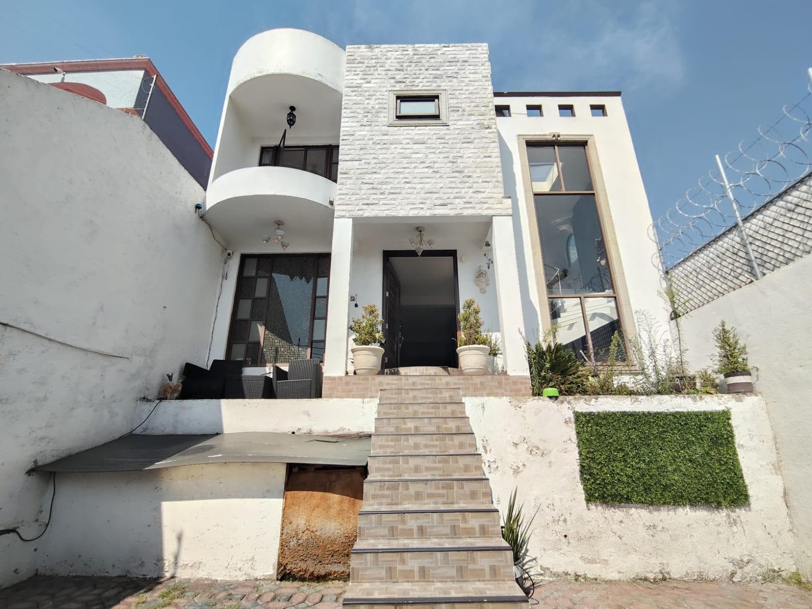 Casa en renta en Lomas Lindas II, Atizapán - 1