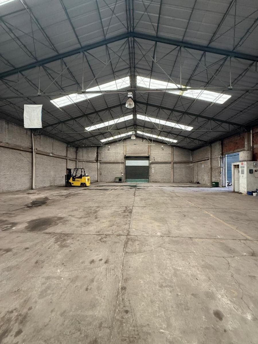 RENTA BODEGA INDUSTRIAL; ZONA BARRIO DE SANTIAGO - 1