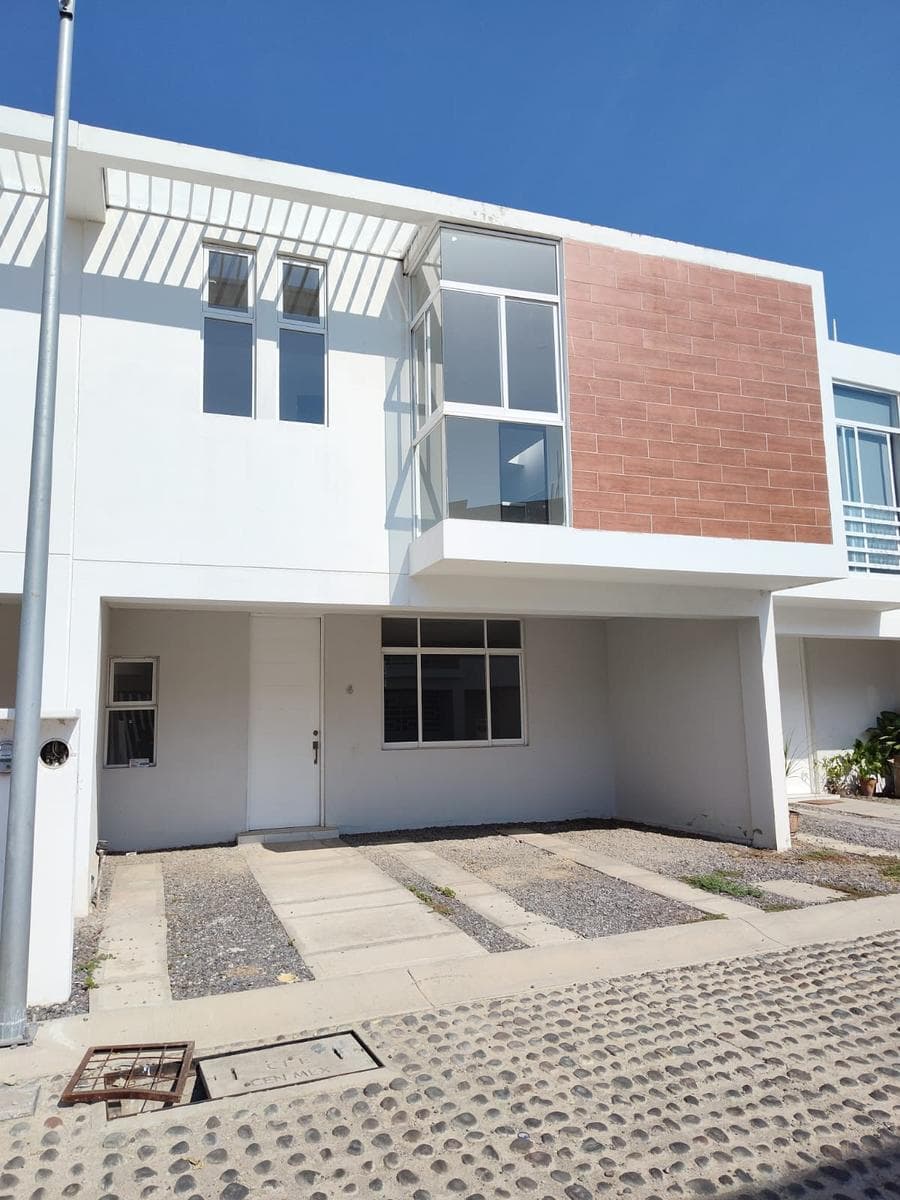 Casa en Fraccionamiento Nuevo Salagua - 1