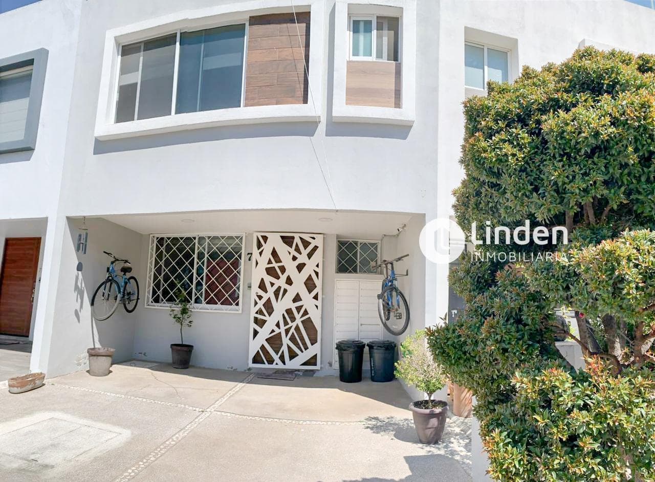 CASA EN VENTA EN FRACCIONAMIENTO CUMBRES RESIDENCIAL EN BOULEVARD CHOLULA-HUEJOTZINGO, PUEBLA. - 1