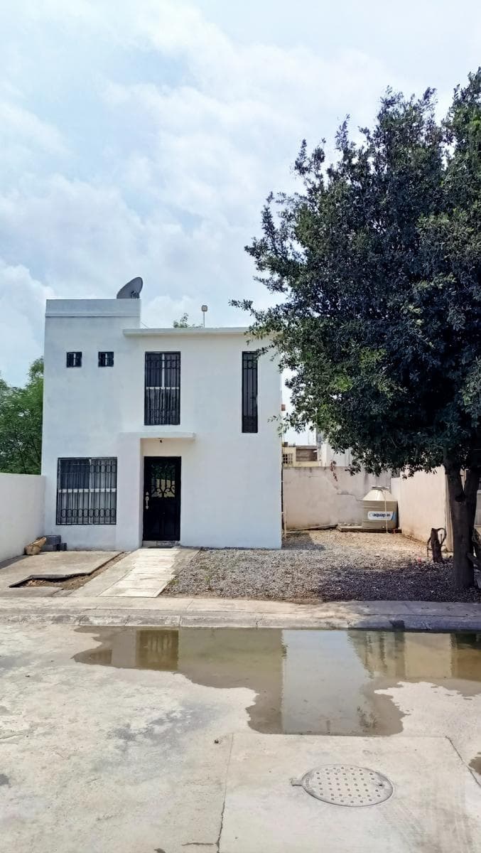 Casa en Renta muy cerca de Puente Pharr, Tx. y de Parque Industrial Reynosa, - 1