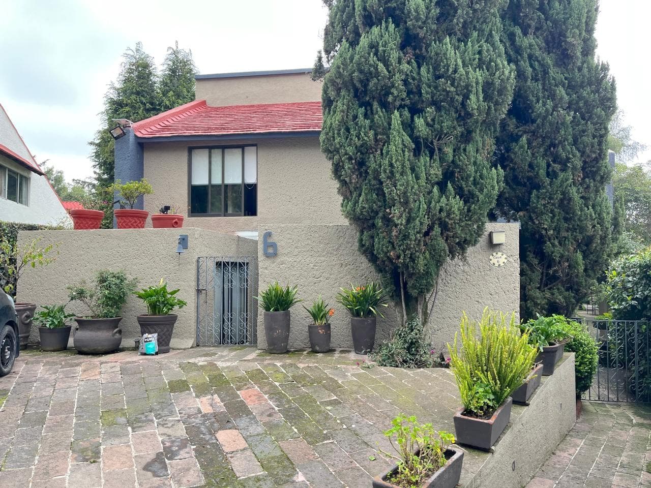 Renta casa en condominio Cuajimalpa doble seguridad - 1