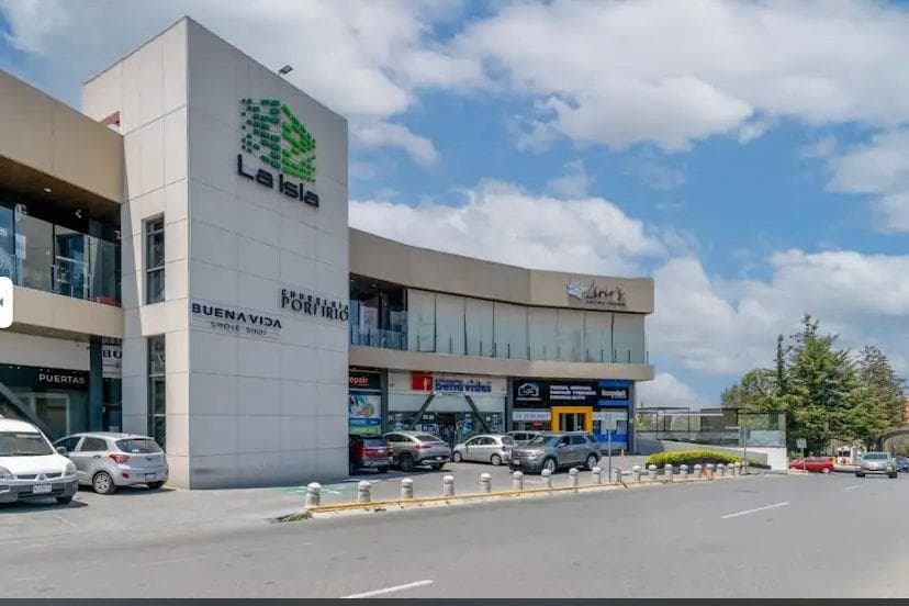 Local en Renta Condado de Sayavedra - 1