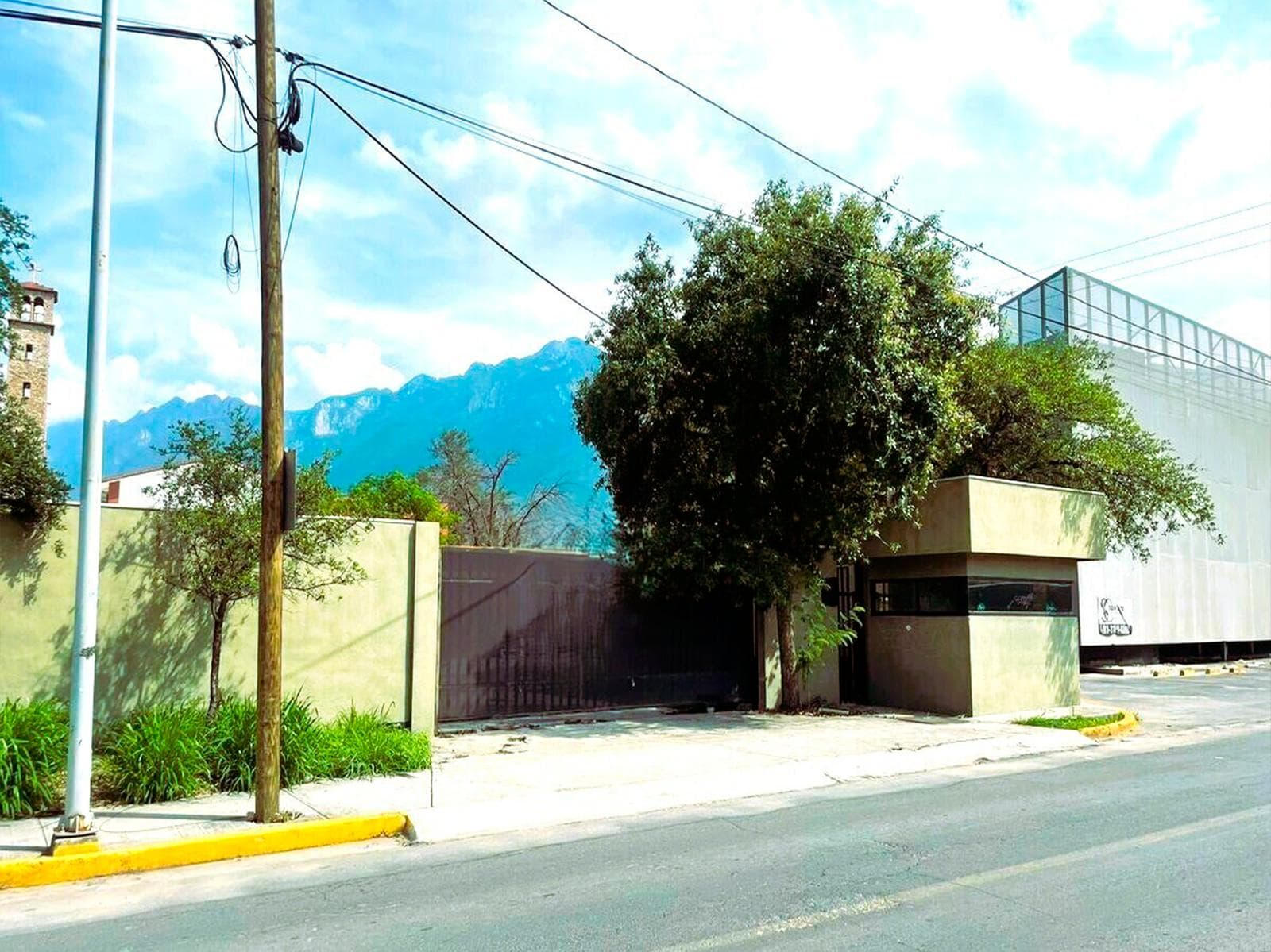 Oficina en venta en La Fama, Santa Catarina - 1
