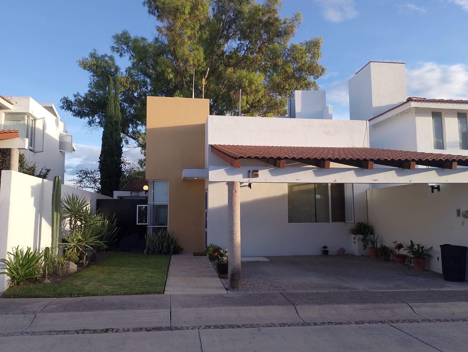 Casa en Venta en Tres Arroyos - 1