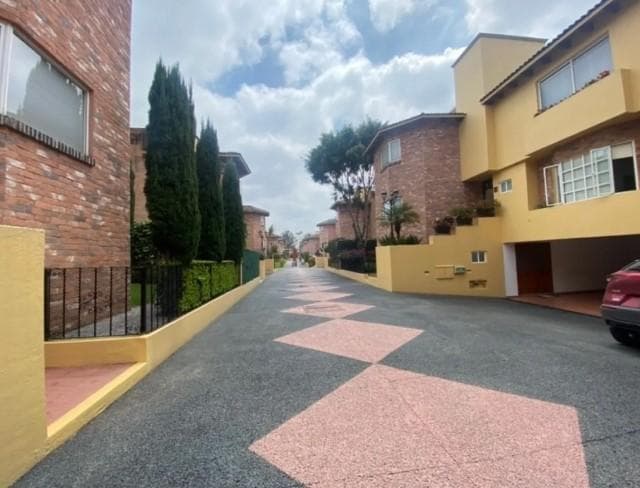CASA EN VENTA EN AVENIDA SAN JERÓNIMO EN CONDOMINIO - 1