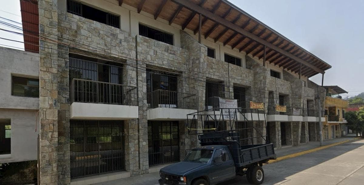 EDIFICIO COMERCIAL EN VENTA EN XICOTEPEC - 1